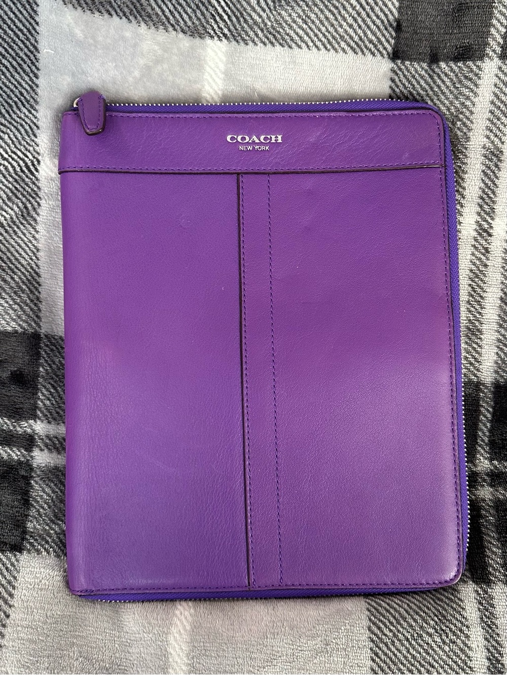 COACH Purple Leather Zip Folio